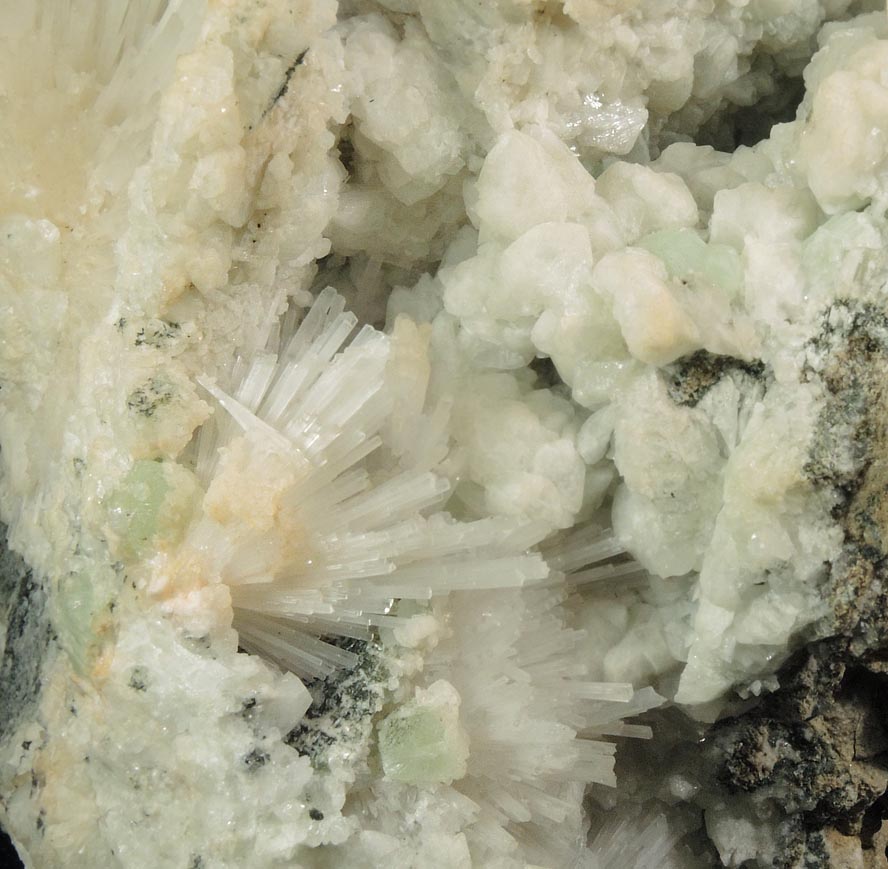 Natrolite, Prehnite, Analcime, Calcite, Apophyllite from Prospect Park Quarry, Prospect Park, Passaic County, New Jersey