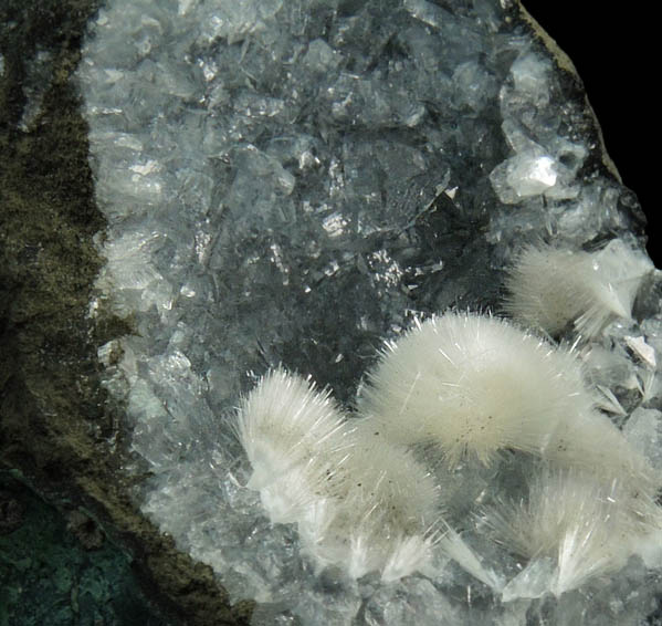 Mesolite over Heulandite from Hvaleyri, 24 km NNE of Reykjavk, Hvalfjrur, Iceland