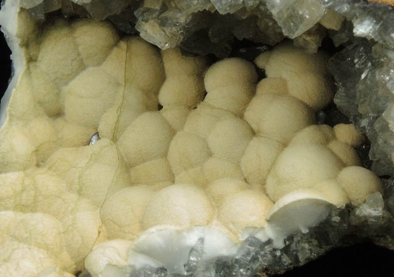 Mesolite over Heulandite from Hvaleyri, 24 km NNE of Reykjavk, Hvalfjrur, Iceland