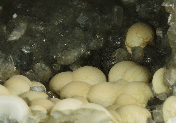 Mesolite over Heulandite from Hvaleyri, 24 km NNE of Reykjavk, Hvalfjrur, Iceland