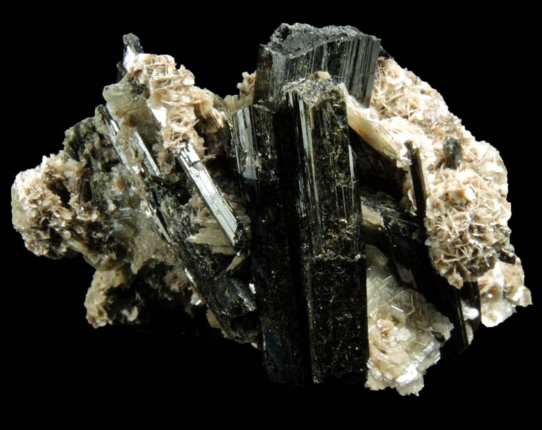 Catapleiite, Polylithionite, Aegirine from Mont Saint-Hilaire, Québec, Canada