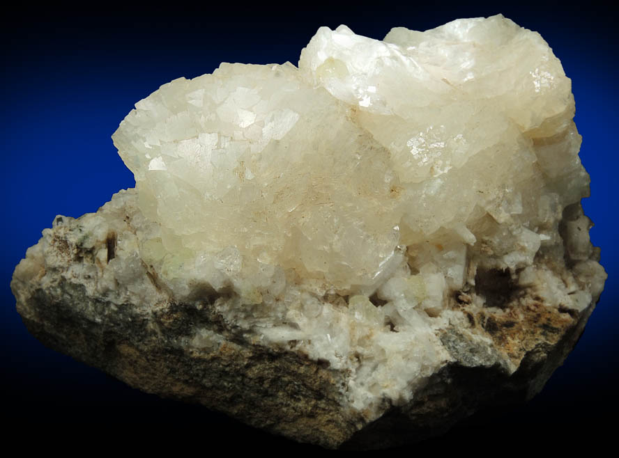 Heulandite and minor Prehnite on Quartz with epimorph after Anhydrite from Prospect Park Quarry, Prospect Park, Passaic County, New Jersey