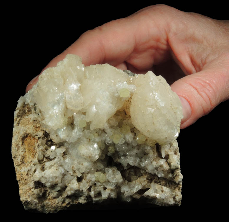 Heulandite and minor Prehnite on Quartz with epimorph after Anhydrite from Prospect Park Quarry, Prospect Park, Passaic County, New Jersey