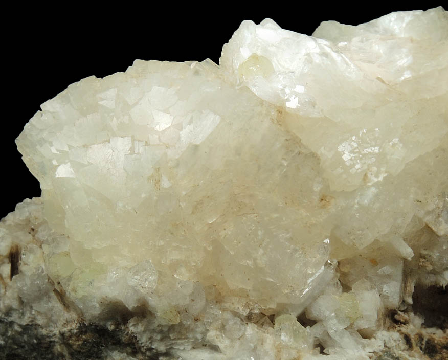 Heulandite and minor Prehnite on Quartz with epimorph after Anhydrite from Prospect Park Quarry, Prospect Park, Passaic County, New Jersey