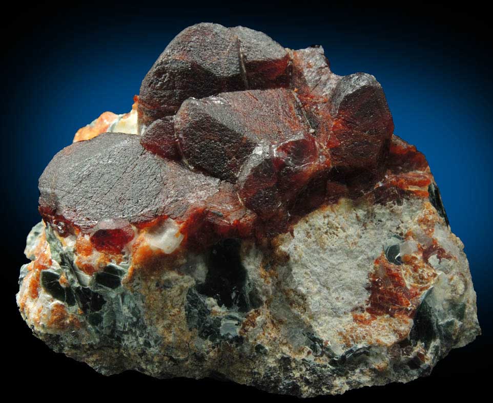 Chondrodite with Clinochlore from Tilly Foster Iron Mine, near Brewster, Putnam County, New York