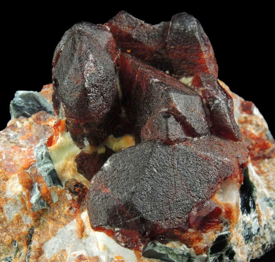 Chondrodite with Clinochlore from Tilly Foster Iron Mine, near Brewster, Putnam County, New York