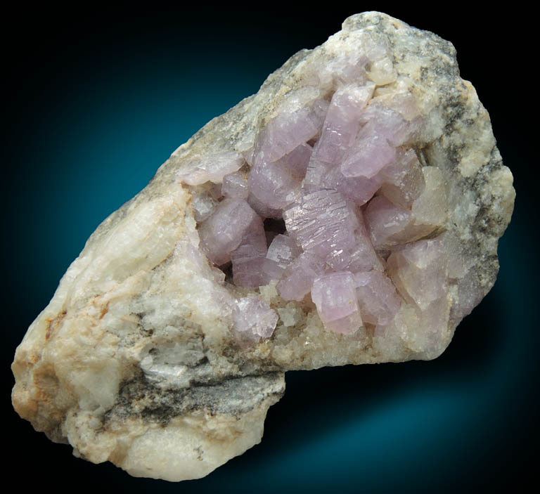 Fluorapatite over Quartz from Darra-i-Pech, Chapa Dara District, Kunar Province, Afghanistan