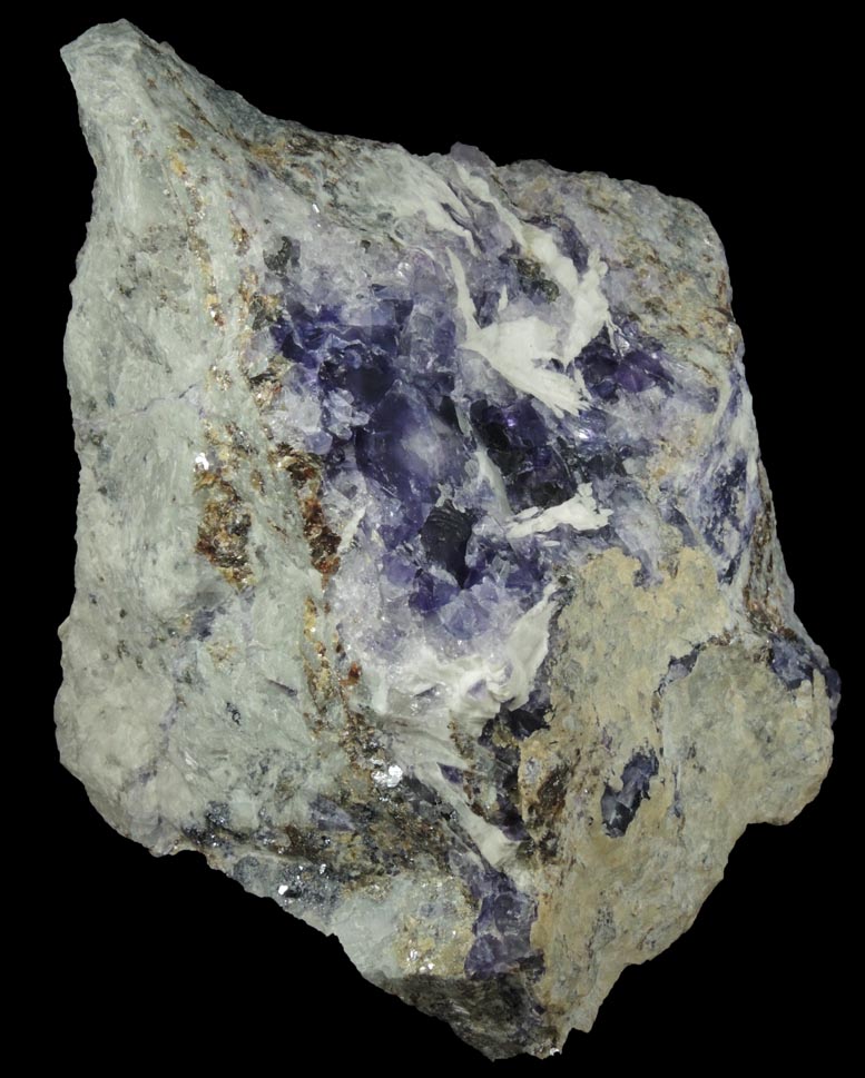 Fluorite with Barite and minor Sphalerite in marble from Lime Crest Quarry (Limecrest), Sussex Mills, 4.5 km northwest of Sparta, Sussex County, New Jersey