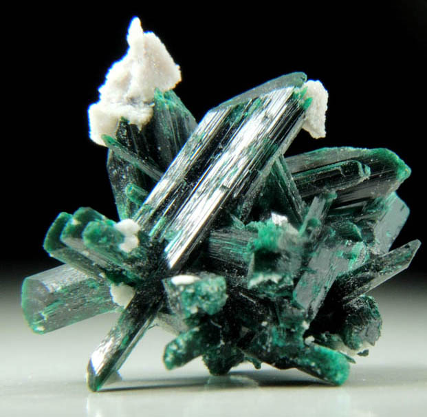 Brochantite from Milpillas Mine, Cuitaca, Sonora, Mexico