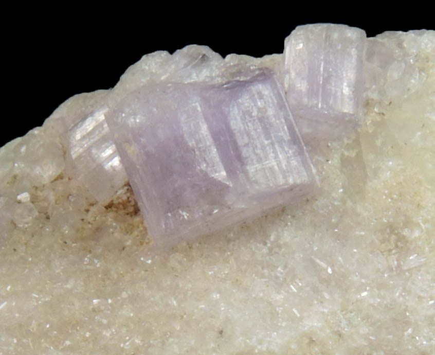 Fluorapatite on Albite from Darra-i-Pech, Kunar Province, Afghanistan