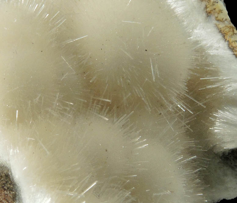 Natrolite from Springfield Butte Quarry, Lane County, Oregon