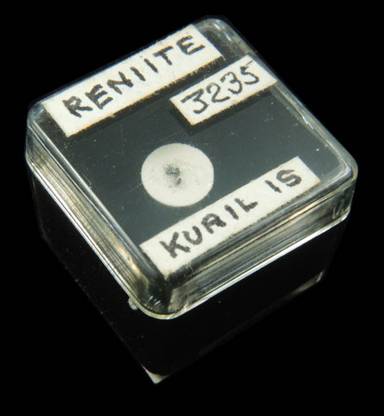 Rheniite from Kudriavy Volcano, Iturup Island, 178 km northeast of Hokkaido, Kuril Island Archipelago, Sakhalinskaya Oblast', Russia