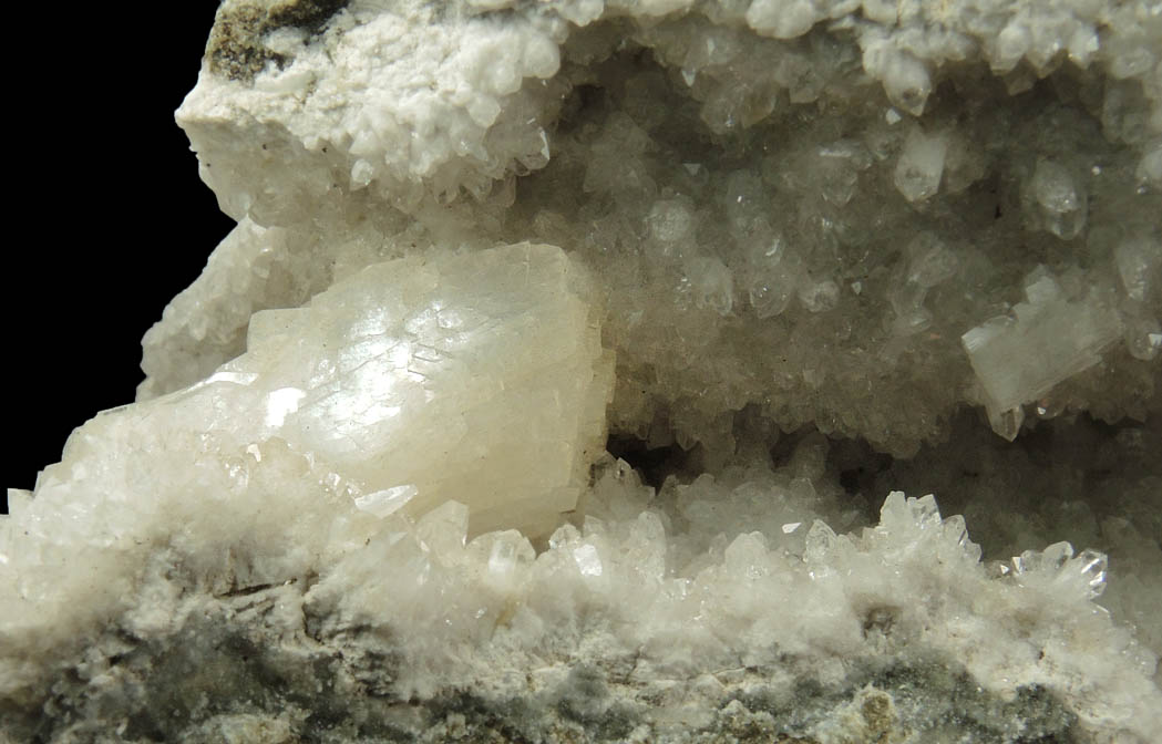 Heulandite on Quartz from Prospect Park Quarry, Prospect Park, Passaic County, New Jersey