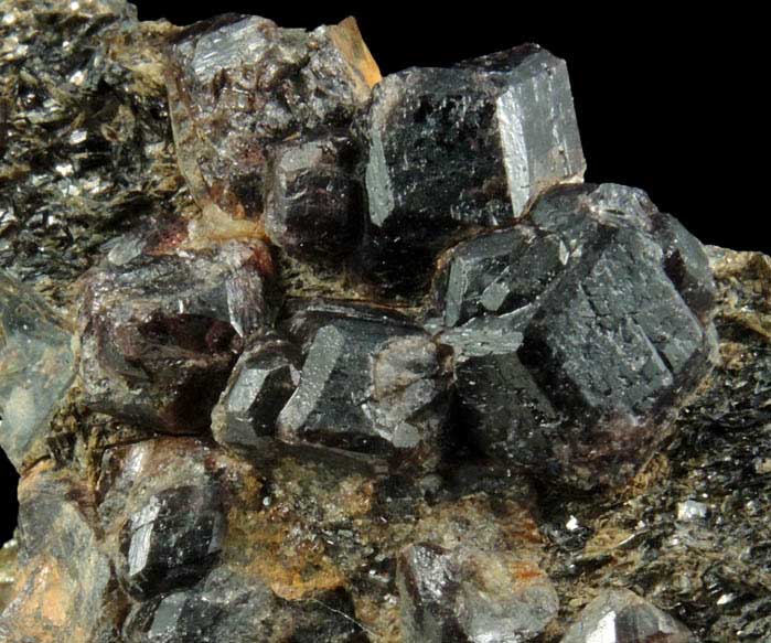 Almandine Garnet with Staurolite in Biotite Mica from Pipeline exposure, 500 m south of Diamond Lake, Glastonbury, Hartford County, Connecticut