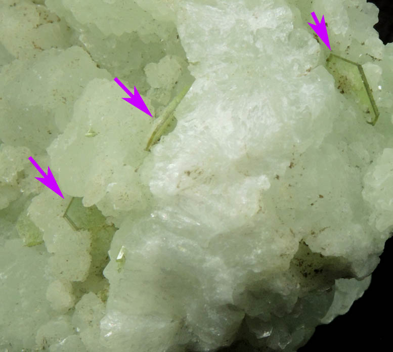 Sphalerite on Prehnite from O and G Industries Southbury Quarry, Southbury, New Haven County, Connecticut