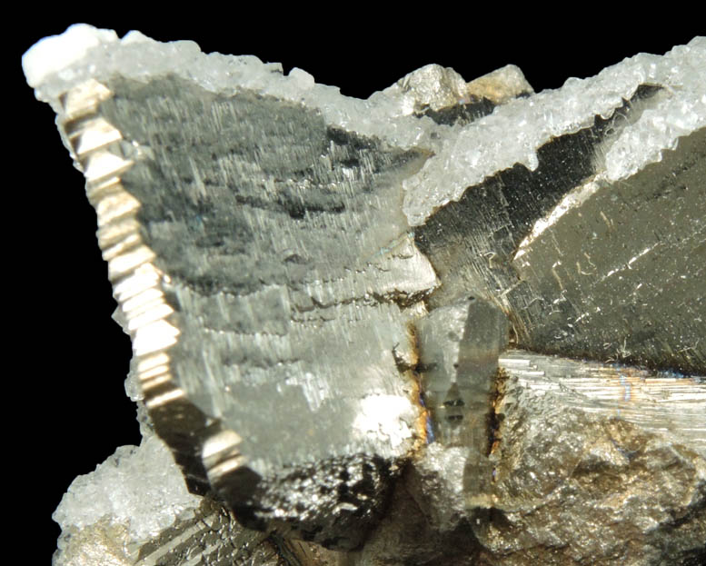 Fluorite and Calcite on Arsenopyrite from Yaogangxian Mine, Nanling Mountains, Hunan, China
