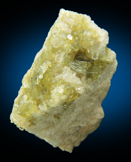 Vesuvianite with Albite from Fengtien Mine, Conc. RS., 5 kilometers west of Fengtien village, Hualien, Taiwan