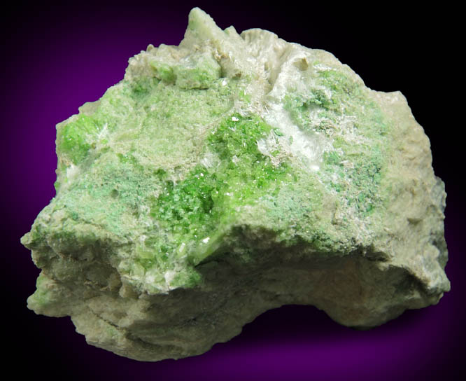 Uvarovite on Diopside from Fengtien Mine, Conc. S., 5 kilometers west of Fengtien village, Hualien, Taiwan