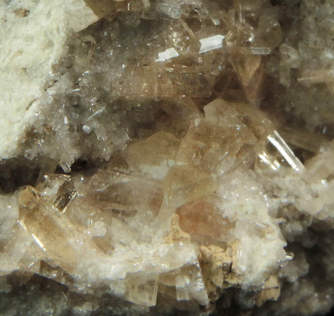 Clinozoisite on Diopside from Conc. S, Fengtien Mine, Hualien, 5 kilometers west of Fengtien village, Hualien, Taiwan
