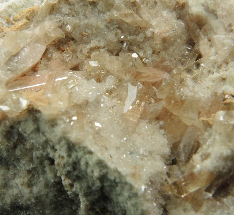 Clinozoisite on Diopside from Fengtien Mine, Conc. S., 5 kilometers west of Fengtien village, Hualien, Taiwan