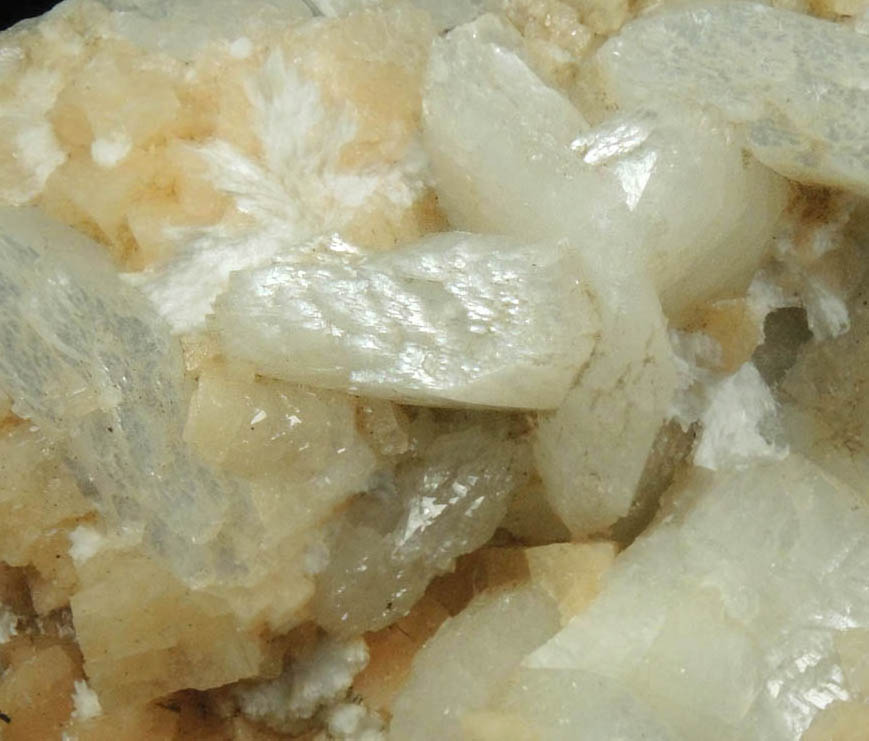 Heulandite and Chabazite with Laumontite from Prospect Park Quarry, Prospect Park, Passaic County, New Jersey