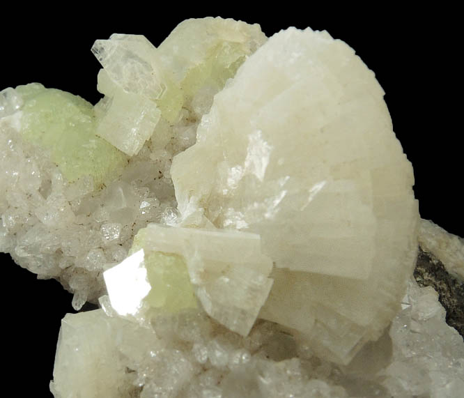 Heulandite, Prehnite, Quartz, Calcite from Prospect Park Quarry, Prospect Park, Passaic County, New Jersey