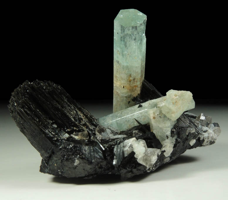 Beryl var. Aquamarine with Foitite Tourmaline from Erongo Mountains, 20 km north of Usakos, Damaraland, Namibia