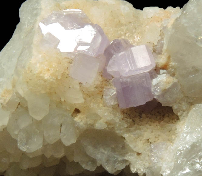 Fluorapatite on Quartz from Darra-i-Pech, Kunar Province, Afghanistan