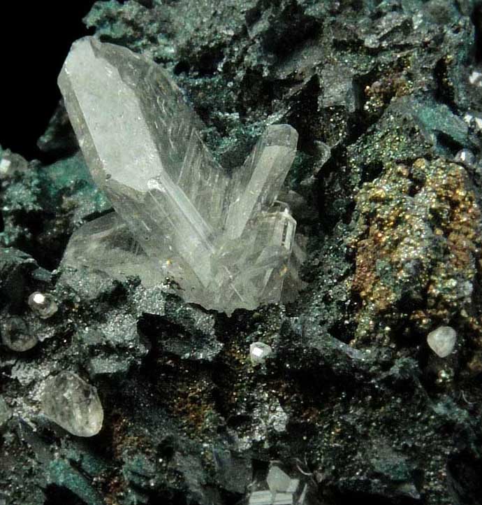 Cerussite (twinned crystals) on Tennantite from Tsumeb Mine, 3rd Oxide Zone, Otavi-Bergland District, Oshikoto, Namibia