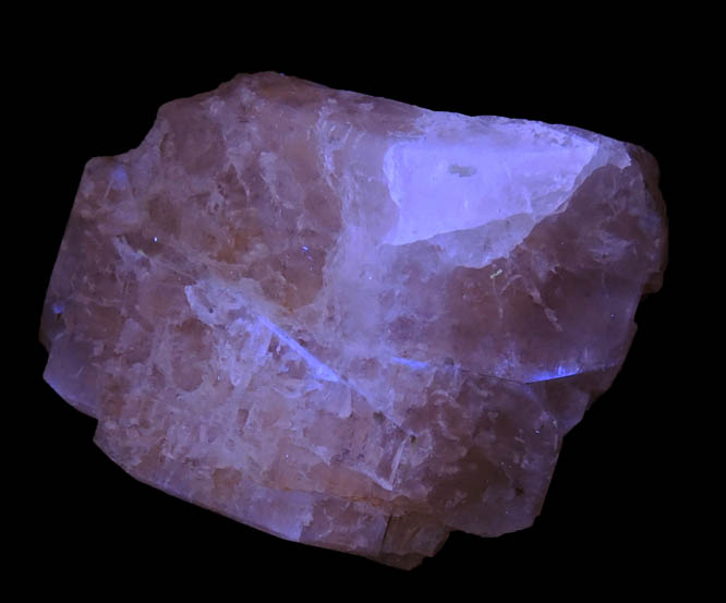 Fluorapatite on Albite from Barra do Salinas, Coronel Murta, Minas Gerais, Brazil