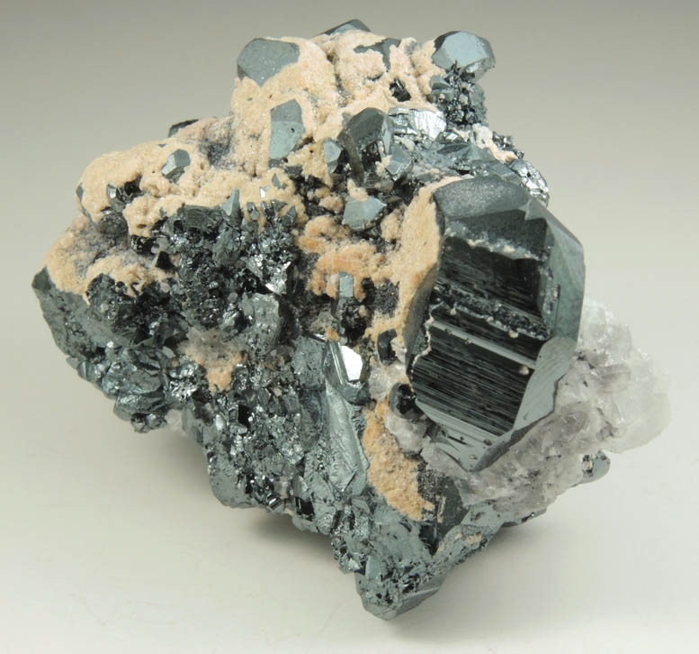 Hematite with Calcite and Lizardite from Wessels Mine, Kalahari Manganese Field, Northern Cape Province, South Africa