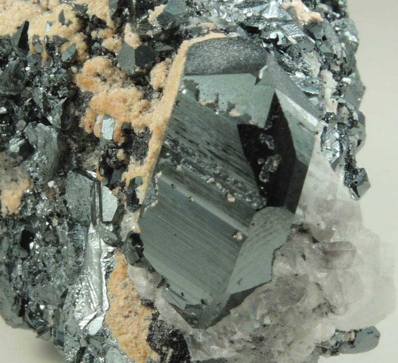 Hematite with Calcite and Lizardite from Wessels Mine, Kalahari Manganese Field, Northern Cape Province, South Africa