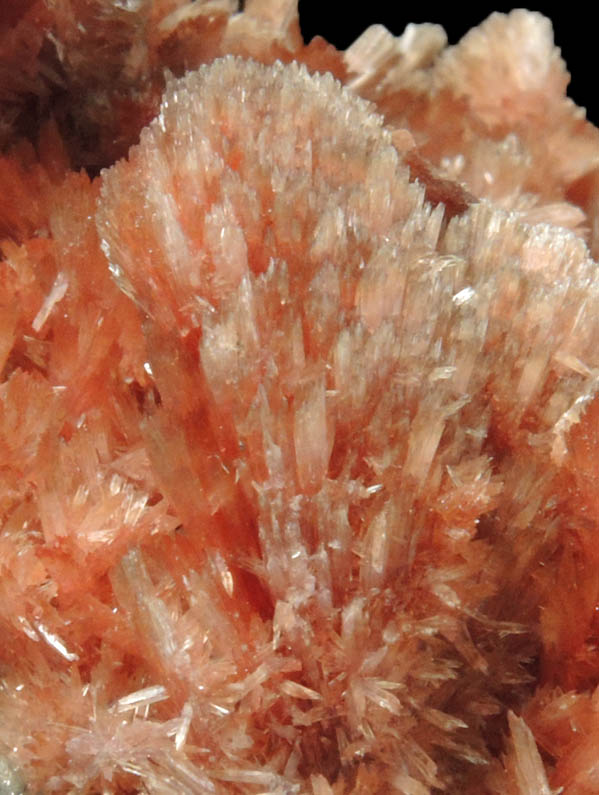 Inesite over Barite from N'Chwaning II Mine, Kalahari Manganese Field, Northern Cape Province, South Africa