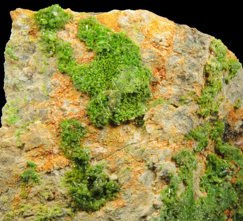 Pyromorphite over Quartz from Wheatley Mine, Phoenixville District, Chester County, Pennsylvania