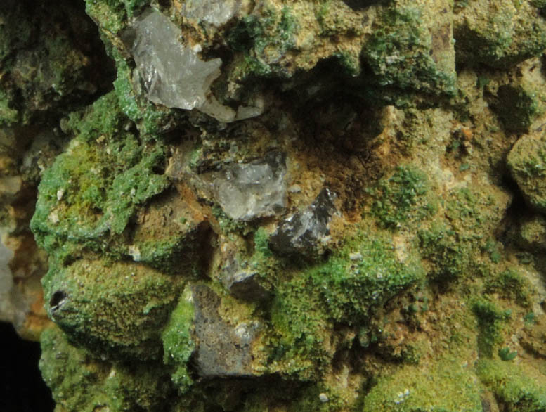 Pyromorphite over Quartz from Sarrowcole Vein, Laverock Hall, Leadhills, South Lanarkshire, Strathclyde, Scotland