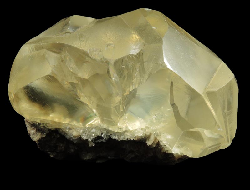 Calcite (interpenetrant-twinned) from Sokolovskiy-Sarbaiskiy Mine, Rudnyy, Kustanay Oblast, Kazakhstan