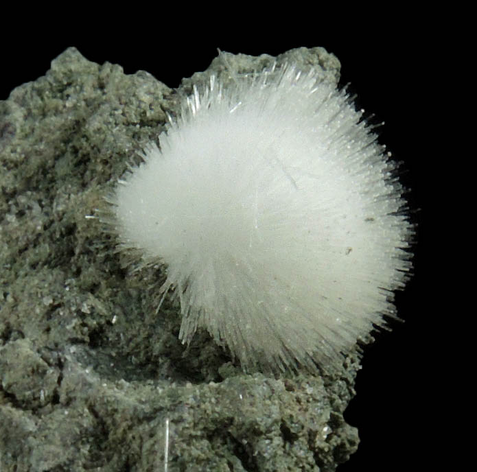 Natrolite from Millington Quarry, Bernards Township, Somerset County, New Jersey