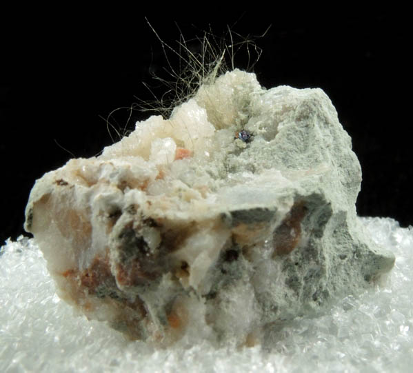 Millerite in Quartz Geode from US Route 27 road cut, Halls Gap, Lincoln County, Kentucky