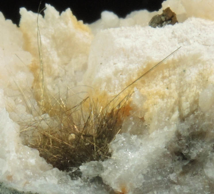 Millerite in Quartz Geode from US Route 27 road cut, Halls Gap, Lincoln County, Kentucky