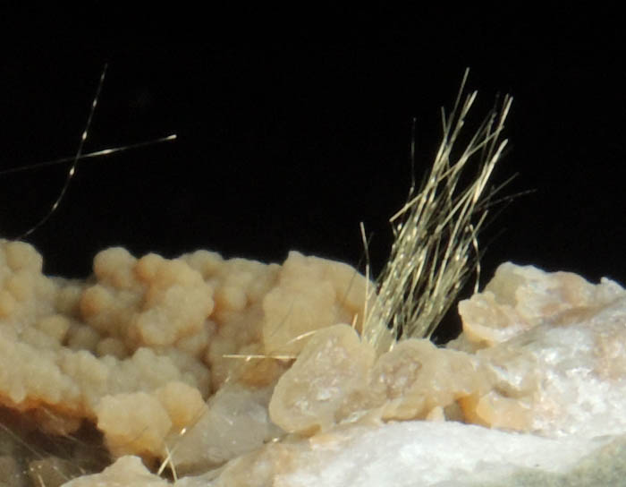 Millerite in Quartz Geode from US Route 27 road cut, Halls Gap, Lincoln County, Kentucky