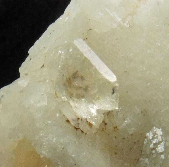 Fluorapatite (Hebron habit) on Albite from Mount Rubellite, Hebron, Oxford County, Maine