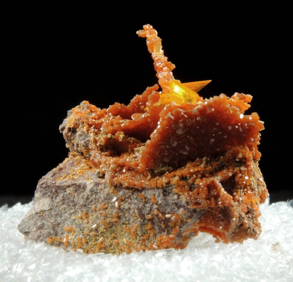 Wulfenite with Vanadinite pseudomorphs after Wulfenite from Rowley Mine, 20 km northwest of Theba, Painted Rock Mountains, Maricopa County, Arizona