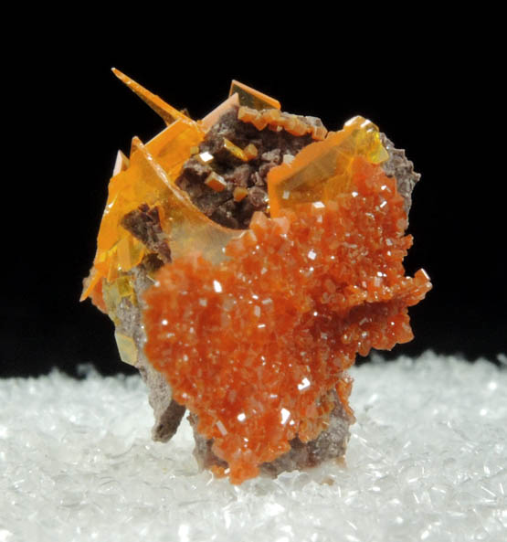 Wulfenite and Vanadinite pseudomorphs after Wulfenite from Rowley Mine, 20 km northwest of Theba, Painted Rock Mountains, Maricopa County, Arizona