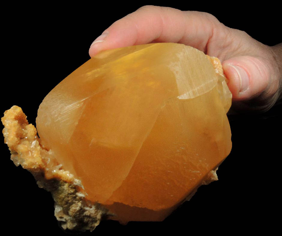 Calcite (contact-twinned crystals) from Roosevelt Avenue Quarry (York Stone Quarry), York, York County, Pennsylvania