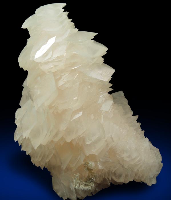 Calcite (in stacked parallel formations) from Yaogangxian Mine, Nanling Mountains, Hunan, China