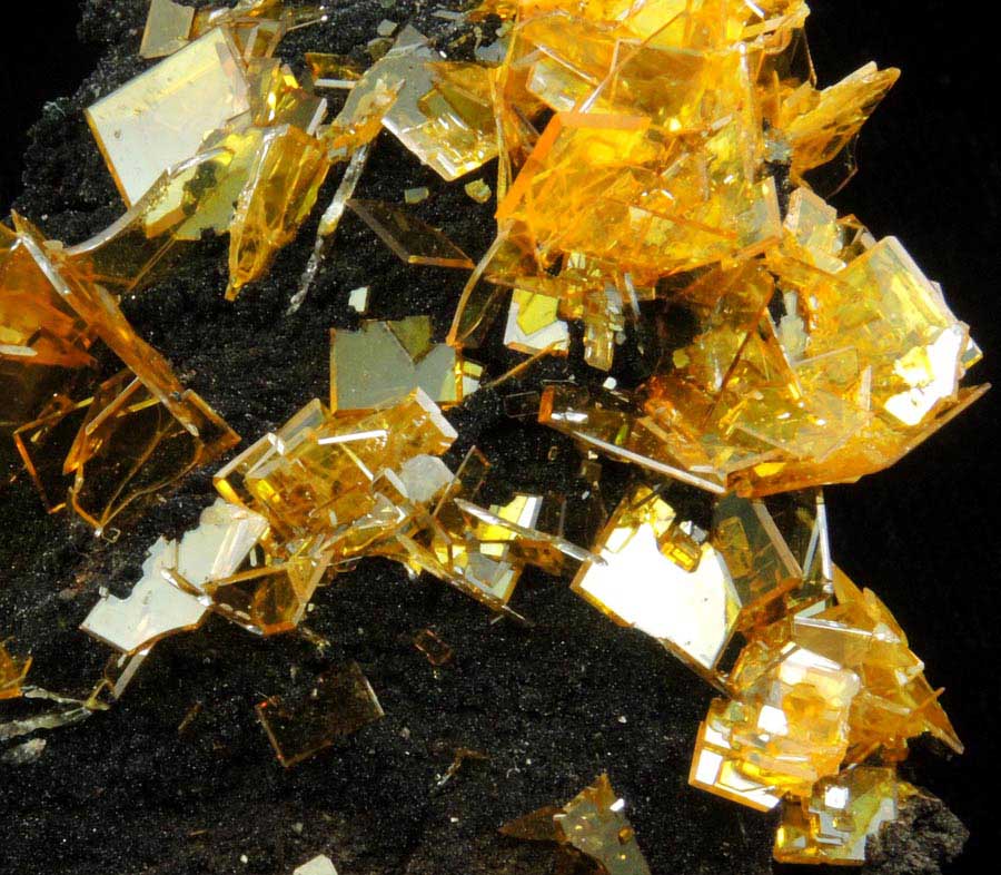 Wulfenite on Mottramite from 79 Mine, Banner District, near Hayden, Gila County, Arizona