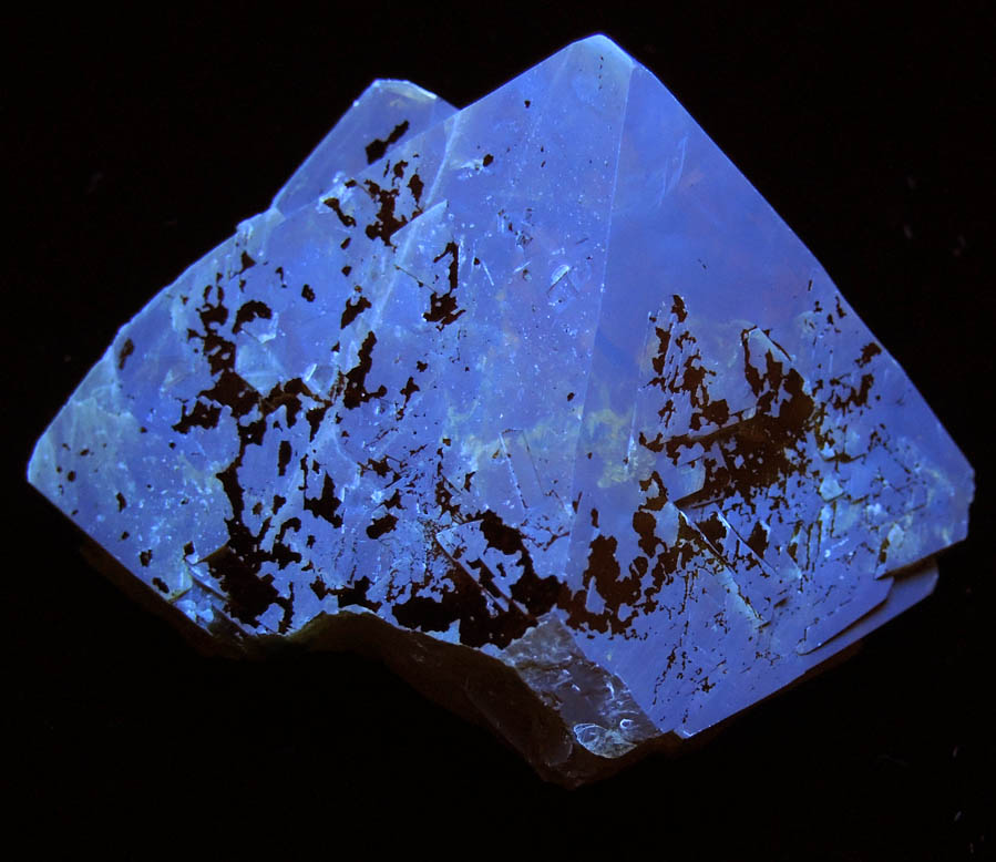 Scheelite from Xuebaoding Mountain, near Pingwu, Sichuan Province, China