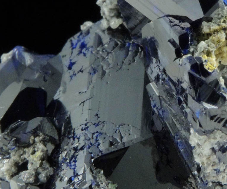 Azurite (twinned crystals) with Anglesite from Tsumeb Mine, Easter Pocket, Otavi-Bergland District, Oshikoto, Namibia