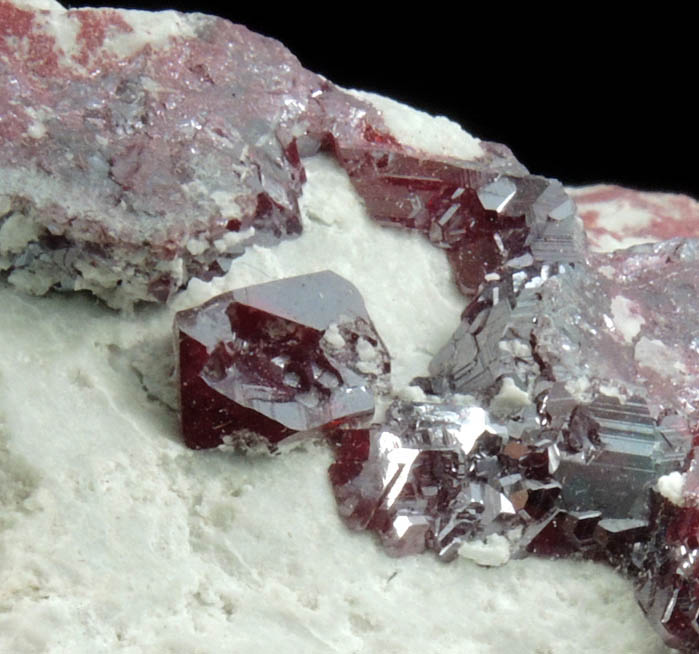 Cuprite on Dickite-coated matrix from Milpillas Mine, Cuitaca, Sonora, Mexico