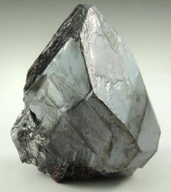 Rutile from Graves Mountain, 19.5 km east of Washington, Lincoln County, Georgia